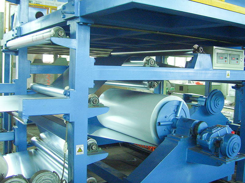 Aluminum-plastic composite panel production line